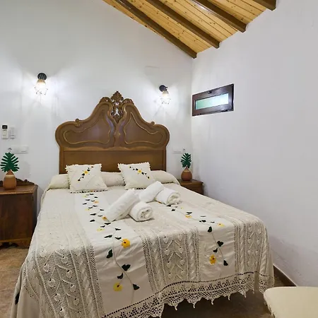 Chozos De Monfraguee بيت للعطل Torrejón el Rubio